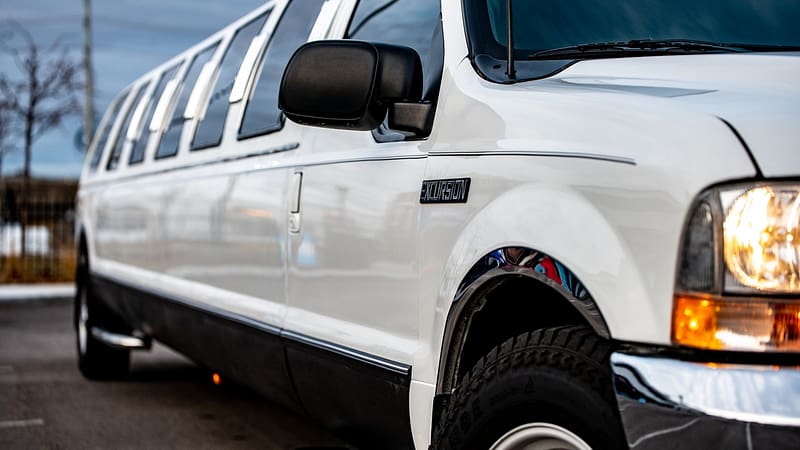 What You Need to Know About Getting a Limo Service
